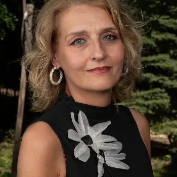 Dr. Szabó Andrea